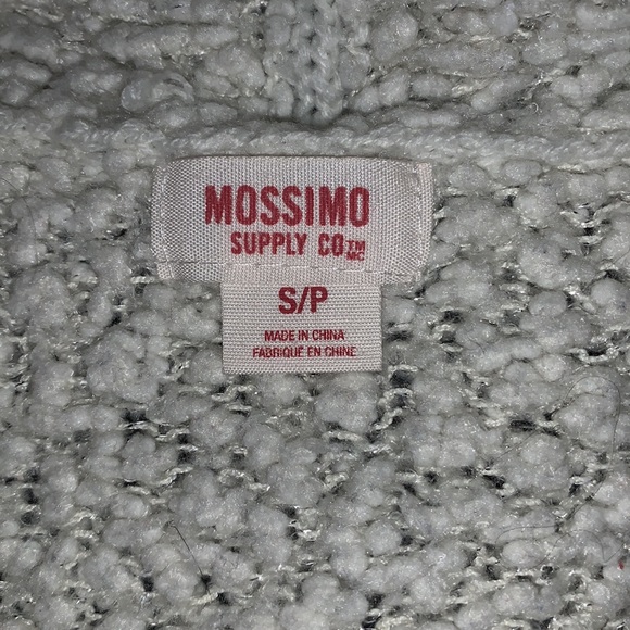 Small white  cardigan - Picture 2 of 2